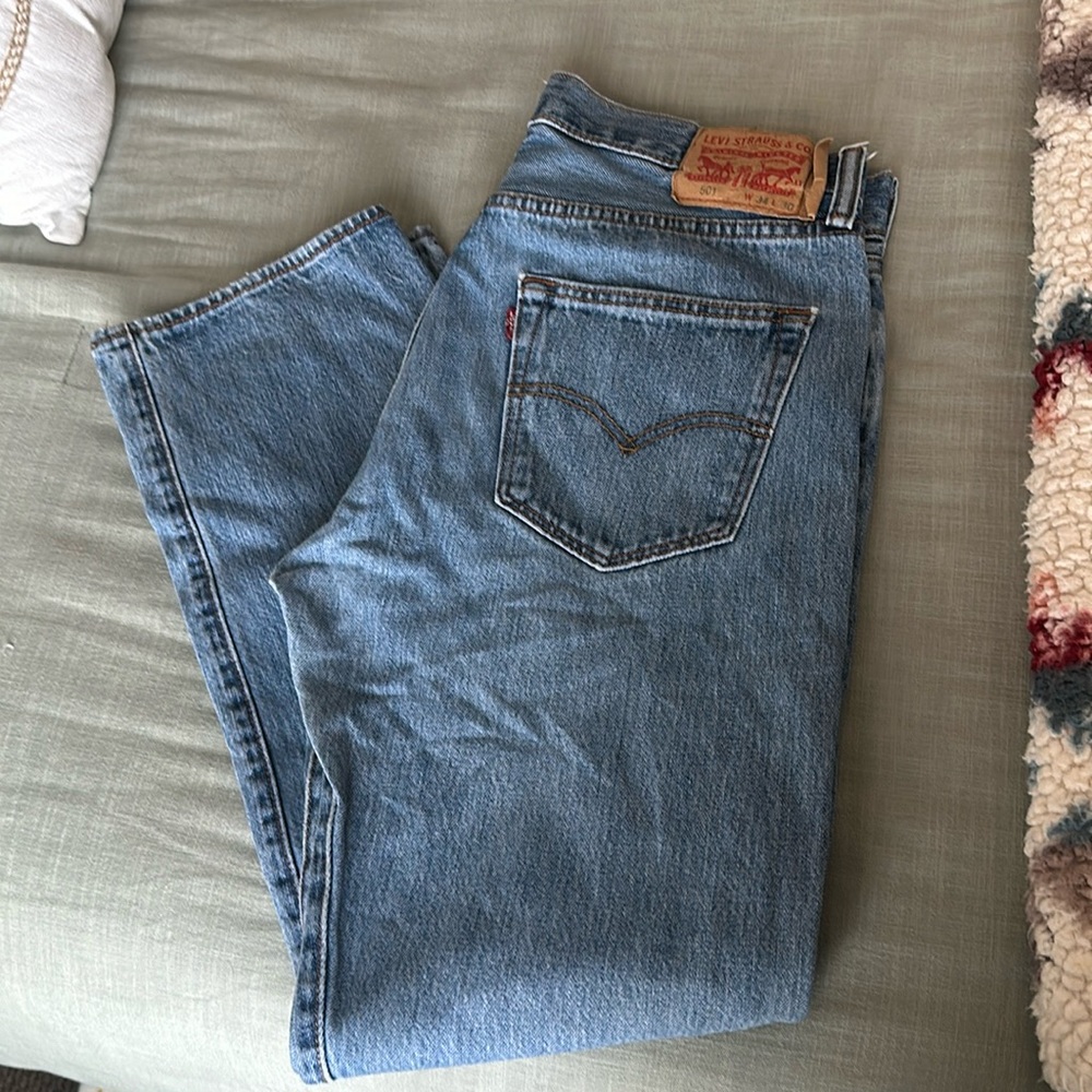 Medium Wash Levi Jeans